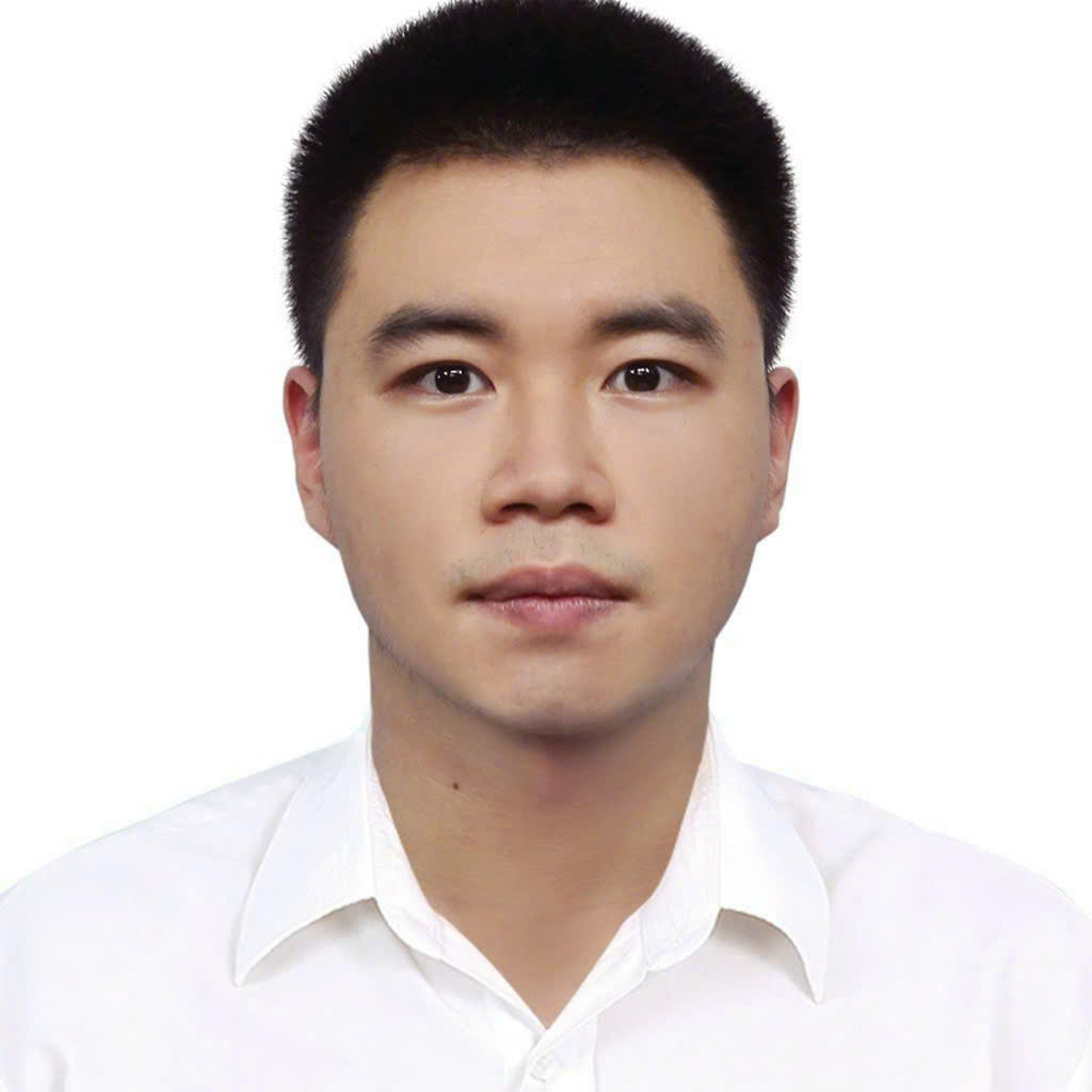Thầy Lý Gia Bách, cử nhân Ngôn ngữ Đức, ĐHNN-ĐHQGHN